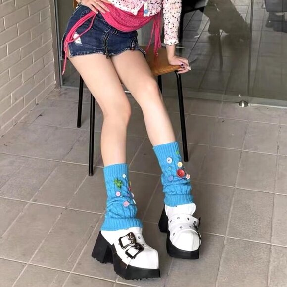 Girls Warm Knitted Leg Pants 80s Retro Harajuku Colorful Button Socks - Picture 3 of 7